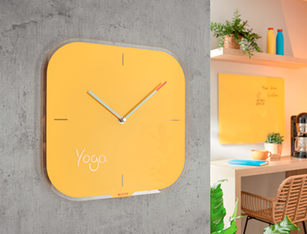 RELOGIO DE PAREDE EM VIDRO LEITZ COSY AMARELO