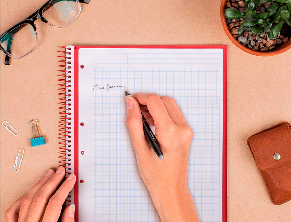 CADERNO ESPIRAL A4 MICRO ANTARTIK CAPA FORRADA 80F 90 GR QUADRICULA 5MM 1 BANDA 4 FUROS COR PRETO