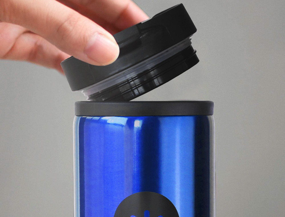 COPO ANTARTIK ACO INOXIDAVEL COM TAMPA DOSIFICADORA DE SEGURANCA E BASE ACOLCHOADA 290 ML COR AZUL