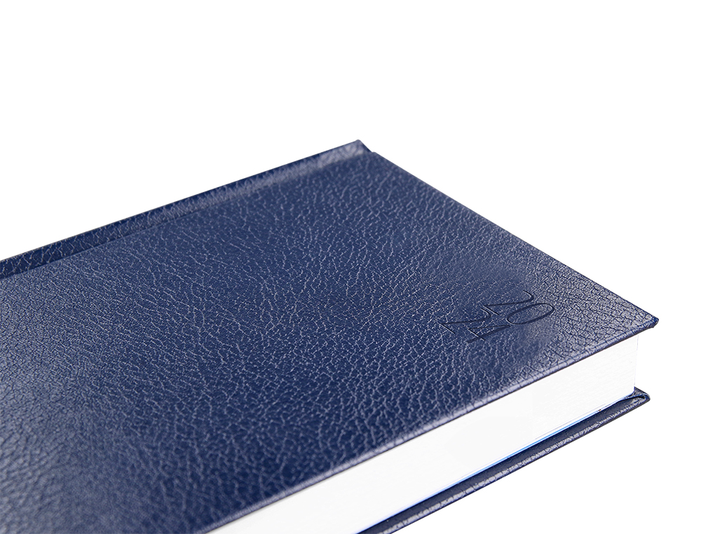 AGENDA ENCADERNADA LIDERPAPEL CORFU 15X21 CM 2024 DIA PAGINA PAPEL 60 GR COR AZUL IDIOMA PORTUGUES