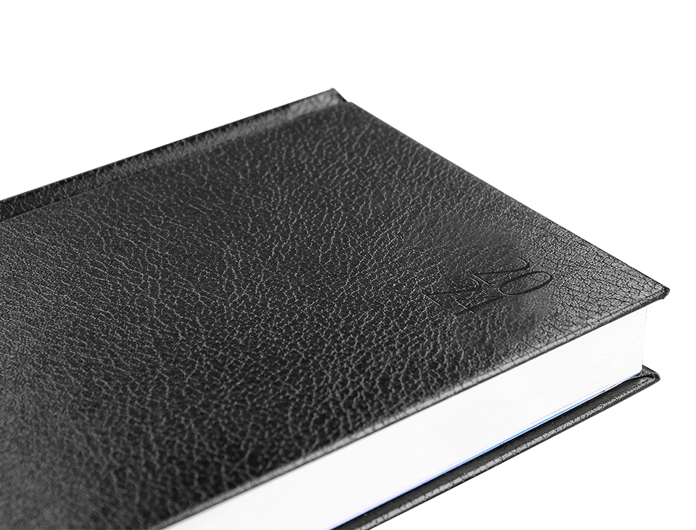 AGENDA ENCADERNADA LIDERPAPEL CORFU 15X21 CM 2024 DIA PAGINA PAPEL 60 GR COR PRETO IDIOMA PORTUGUES