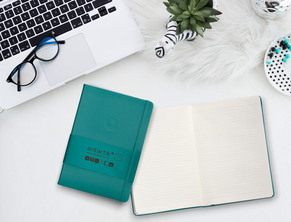 CADERNO COM ELASTICO ANTARTIK NOTES CAPA DURA A5 PAUTADO VERDE AGUA-MARINHA 100 FOLHAS 80 GR FSC
