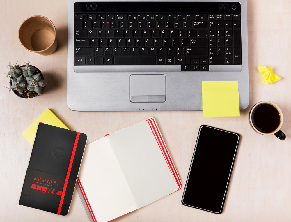 CADERNO COM ELASTICO ANTARTIK NOTES CAPA MOLE A6 LISO PRETO E VERMELHO 100 FOLHAS 80 GR FSC