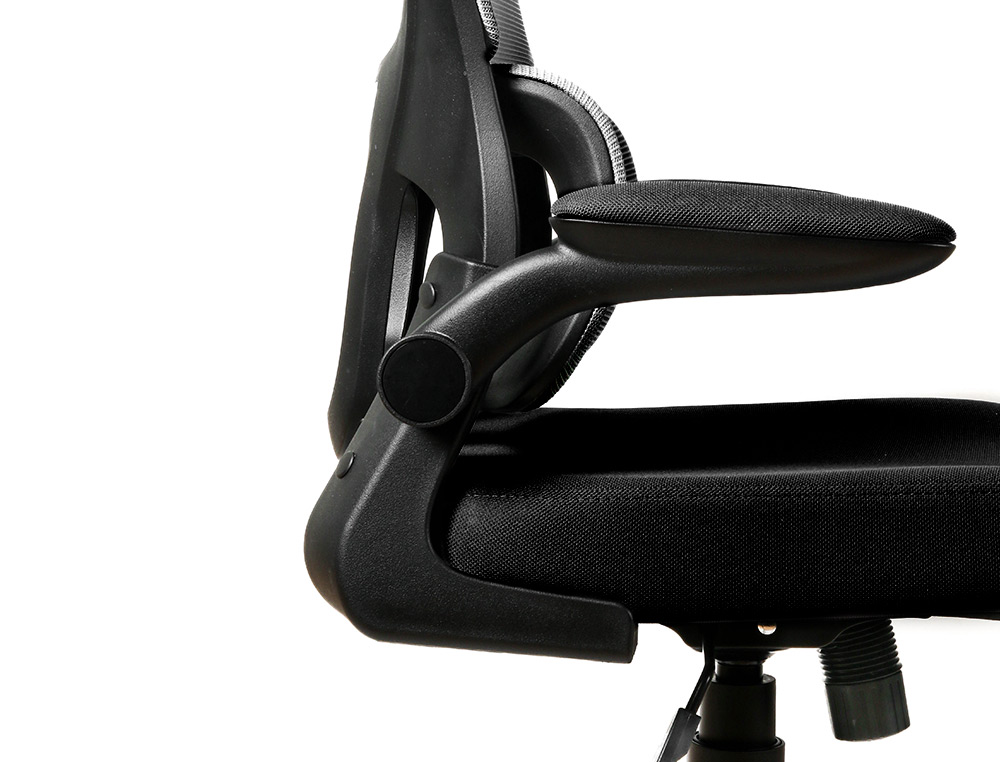 CADEIRA DE DIRECAO Q-CONNECT SORRENTO TECIDO BASE METALICA ALT MAX 1320 LAR 650 PROF 600 MM RODAS PREMIUM PRETO