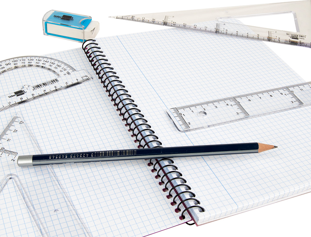 ESQUADRO LIDERPAPEL TRIANGULO PLASTICO 25 CM