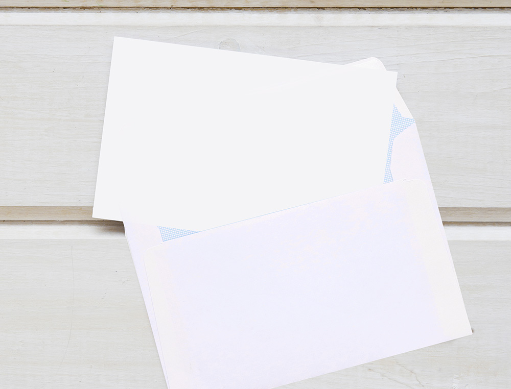 ENVELOPE LIDERPAPEL N.19 MÍNIMO NORMALIZADO BRANCO 114X162MM TIRA DE SILICONE PACK DE 500 UNIDADES